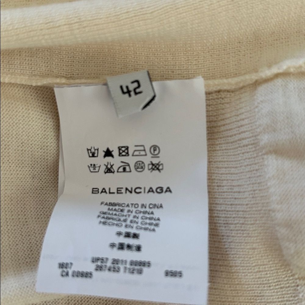 Balenciaga Cream Snap front Cardigan, Size XL, NWOT. - Picture 8 of 12